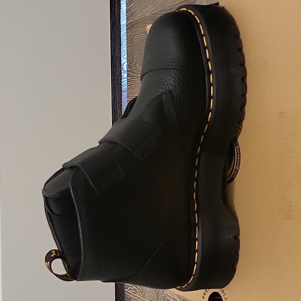Dr. Martens Black Leather Womens Devon Flower Buckles Boots Size 11 - Picture 11 of 17